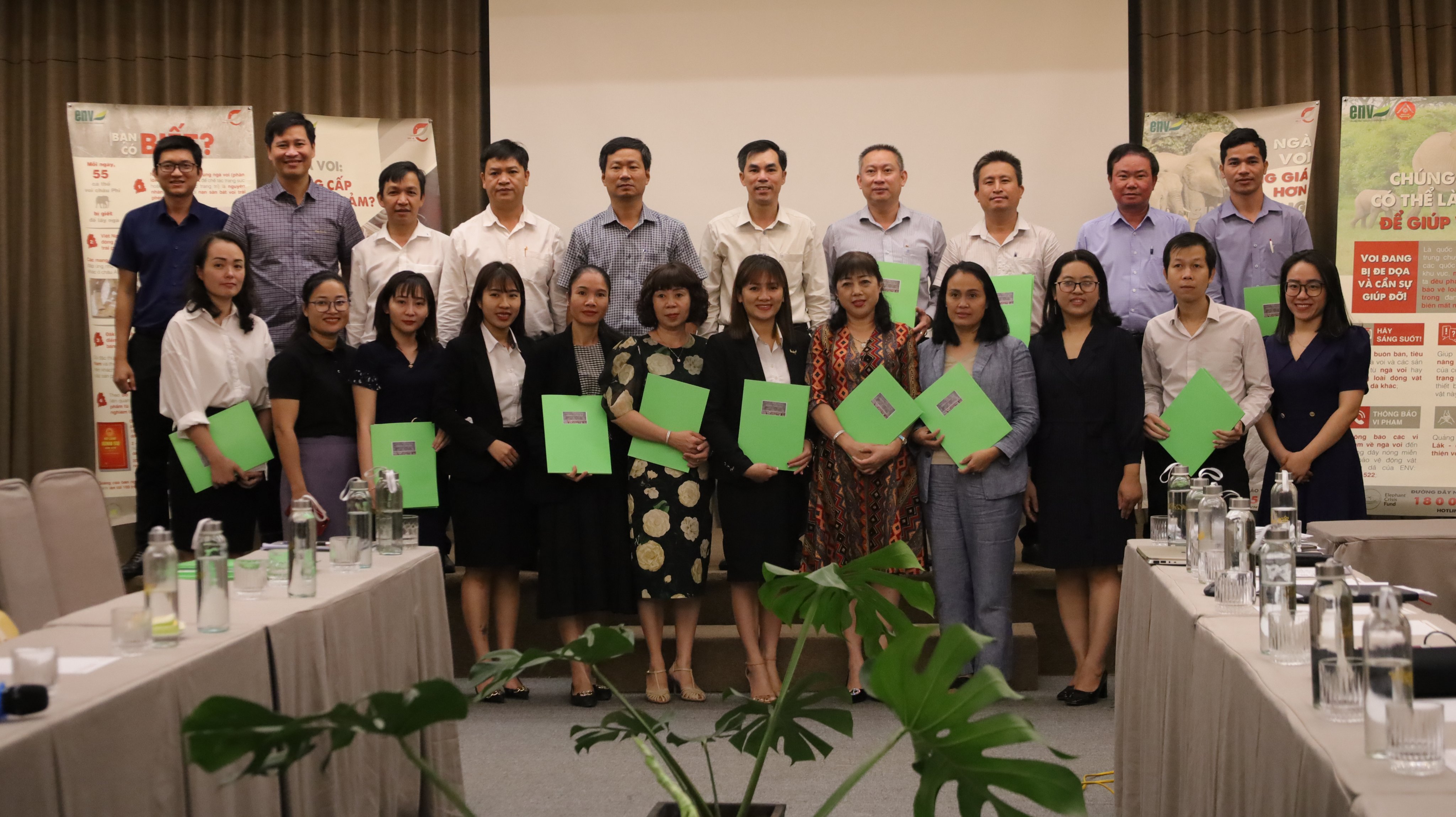 Các đơn vị và Doanh nghiệp kinh doanh du lịch cùng ký kết chung tay quảng bá hình ảnh Đắk Lắk – Điểm đến thân thiện với Voi